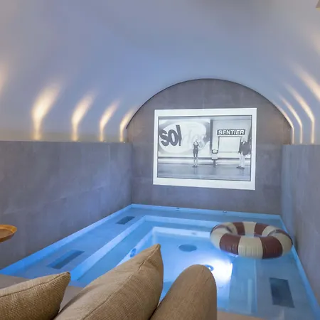 Dadou Hotel París